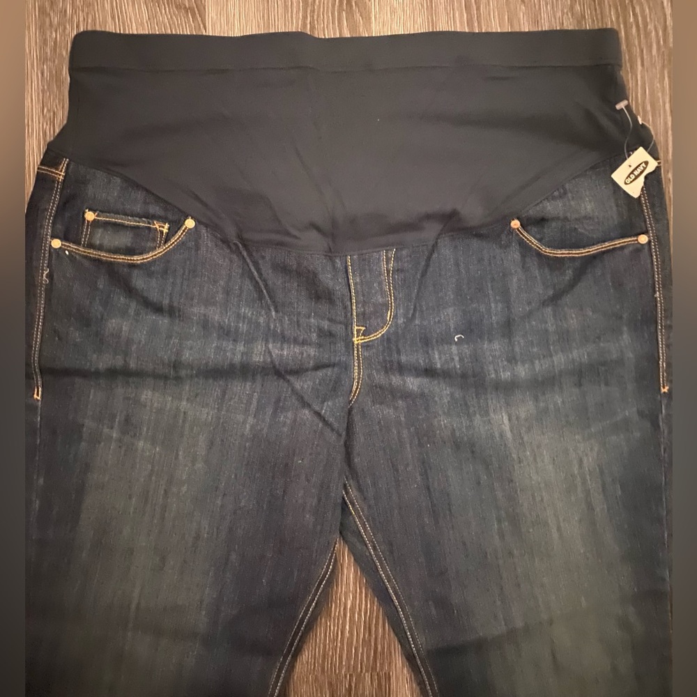 Old Navy NWT maternity jeans pants size 16